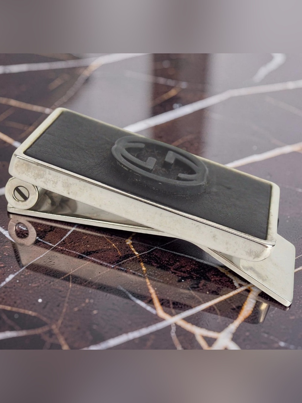 Gucci Black Leather Clip-On Phone Accessory with Silver Trim - Picture 6 of 13
